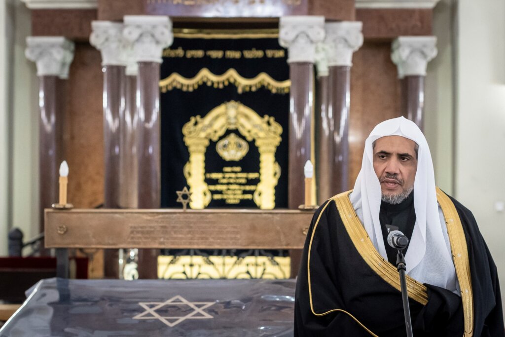 Ulama Terkemuka Arab Saudi, Mohammad al-Issa Serukan Perangi Antisemitisme