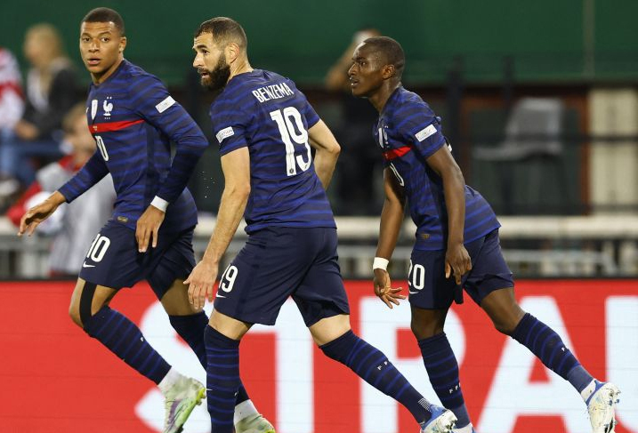 Prancis bermain seri dengan Austria Prancis huni dasar klasemen